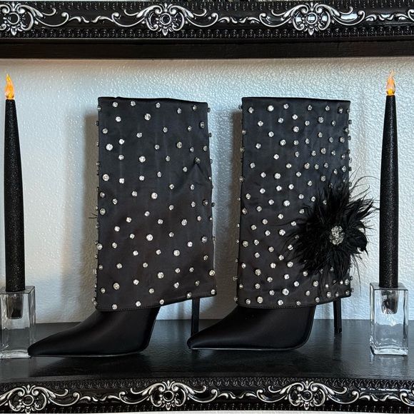 NWOT Azalea Wang Blaise Black Diamond Studded Boots With Flower Detail Size 7 - Picture 2 of 6